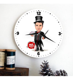 Karikatürlü Sihirbaz Erkeğe Hediye Kişiye Özel Duvar Saati