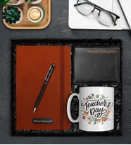 Öğretmenler Gününe Özel Taba Defter & Kişiye Özel Kalem & Tasarım Kupa & Kişiye Özel Cüzdan Hediye Seti (Çok Renkli)