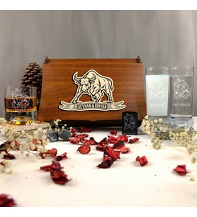 Boğa Figürlü Kişiye Özel Rakı, Çakmak ve Taşlı Viski Kadehi Seti