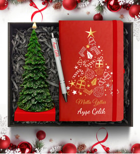 Yılbaşı Temalı Kişiye Özel Kırmızı Defter  & Yılbaşı Ağacı Mum & Beyaz Kalem Hediye Seti