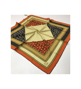 Geometrik Desen Gold Seri Twill Eşarp Eşarp Askısı ile Birlikte 90x90 cm Turuncu