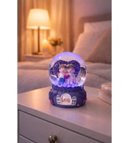 Mor Love Sevgililer Temalı Led Işıklı Kar Küresi 9 cm – Romantik & Anlamlı Sevgili Hediyesi