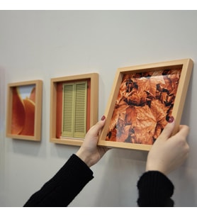 Yapışkanlı Sök-Tak Klasik Ahşap Görünümlü Kare Çerçeve - 3'lü Paket 21x21cm (Kahverengi Açık)