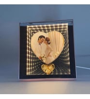 Ayna ve Led Işıklı Kalpli Fotoğraf Çerçevesi