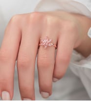 Rose Altın Kaplama Zirkon Taşlı Nilüfer Çiçeği Kadın Yüzük (Pembe)