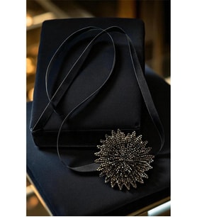 PARLAK TAŞLI ÇİÇEK CHOKER KOLYE
