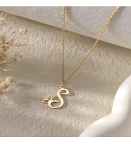 Kişiye Özel Mini Kelebek Detaylı Harf Kolye 925K Gümüş (Gold)
