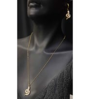 Xuping Model Beyaz Mineli Yılan 2’li Set Sevgiliye,anneye,eşe,arkadaşa Hediye Küpe,kolye