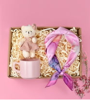 Pembe Renkli Mini Ayıcık Anahtarlık&  Pembe Renkli Kupa&  Pembe Renkli Fular Hediye Seti
