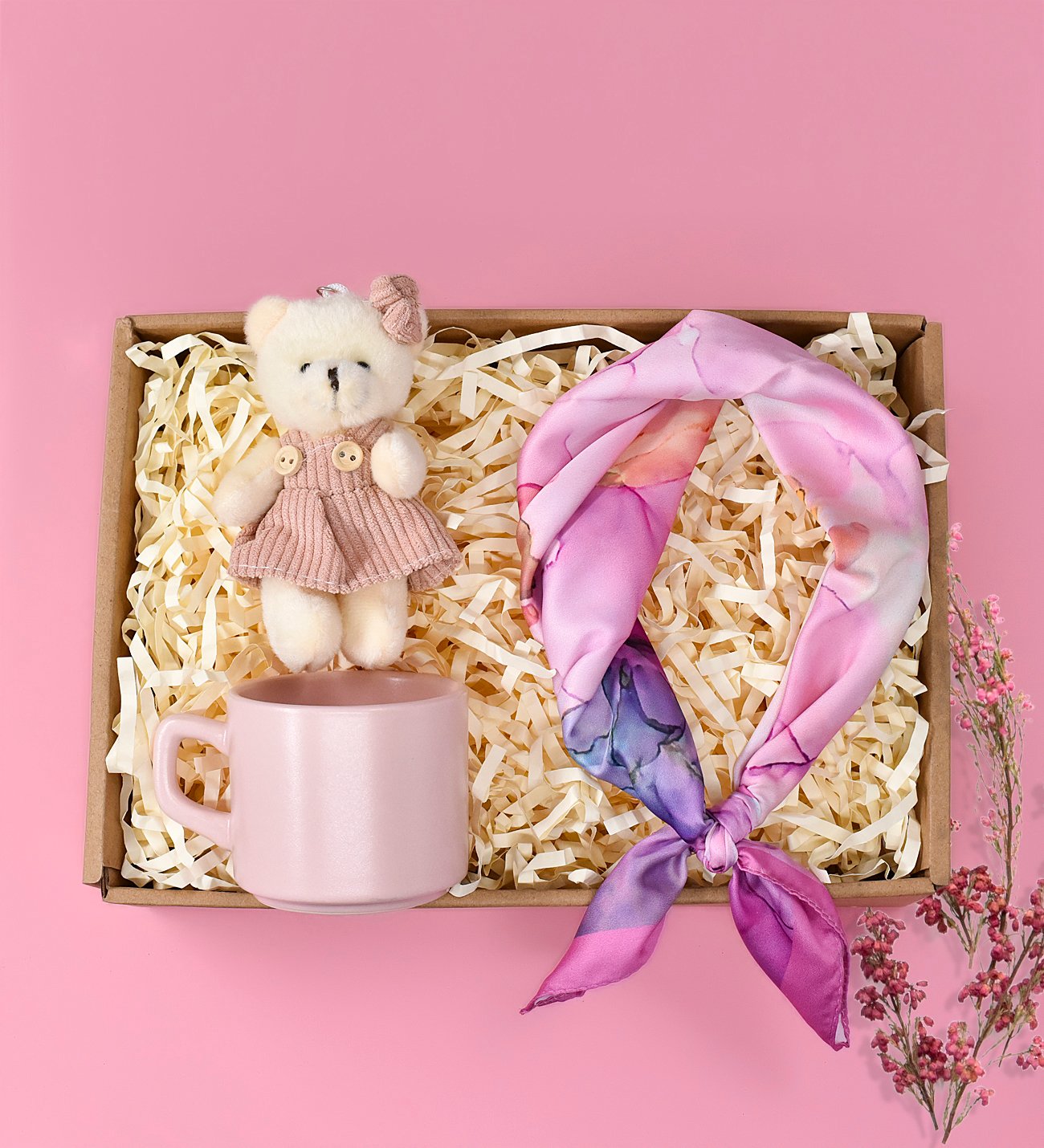 Pembe Renkli Mini Ayıcık Anahtarlık& Pembe Renkli Kupa& Pembe