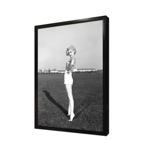 Marilyn Monroe Beyaz Şortuyla Çekilmiş Çerçeveli Mdf Tablo