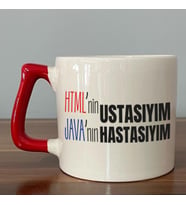 HTML'ni Ustasıyım JAVA'nın Hastasıyım Baskılı Kırmızı Kulplu D Kupa