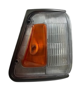 Toyota Hilux LN106 Sinyal Lambası Sol Taraf Gri 1989-90-91-92-93-94-95-96-1997 Modeller