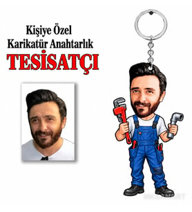 Kişiye Tesisatçı Karikatür Anahtarlık Karikatürlü Kişiye Özel Karikatürlü 8 cm MDF Anahtarlık - Kişiye Tesisatçı Karikatür Anahtarlık Hediyesi Usta ve Teknik Meslek Hediyesi