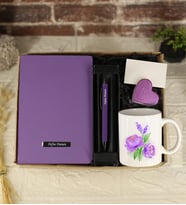 Kişiye Özel Desenli Defter & Kişiye Özel Metal Tükenmez Kalem & Baskılı Kupa & Kalp Not Tutucu Hediye Seti