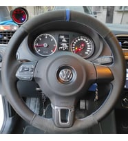 Volkswagen Polo Araca Özel Direksiyon Kılıfı (TÜYLÜ ALCANTRA NOKTA YÜZÜKLÜ) (Karışık)