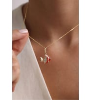 Kırmızı Mineli Taşlı Balık Kilitli Charm Kolye Ucu