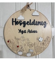Kişiye Özel İsimli Bahar Çiçekleri Desenli Ahşap Kapı Süsü  Yeni Ev Hediyesi Dekoratif MDFlam İsimlik 30 cm