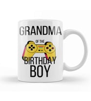 Grandma of the Birthday Boy Matching Video Game Birthday Kupa Bardak Porselen