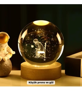 Küçük Prens Temalı Büyük Boy LED'li Cam Küre Ahşap Stand