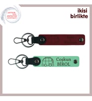 Karavanda Yaşanan Aşklara, Hediyelik Deri Anahtarlık Set, İsim Yazılabilir, Bordo-Açık Yeşil