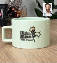 Kişiye Özel Karikatürlü Siyah Beyaz Taraftar Lüks Pastel Fincan Doğum Günü Hediyesi