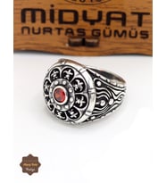 Yakut Taşlı Süngü Motifli 925 Ayar Gümüş Erkek Yüzük 201024925