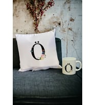 Ö Harfi Kupa Bardak ve Yastık Set (Beyaz)