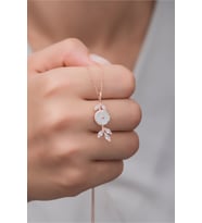 925 Ayar Gümüş Mekik Taşlı Manolya Çiçeği Kolye