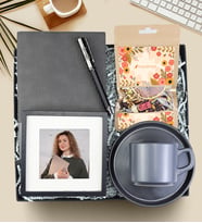 Defter & Kalem & Çerçeve & Kış Çayı & Fincan Hediye Seti