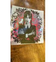 ÜTÜ İLE YAPIŞAN WENDESDAY TRANSFER BASKI ARMA 20X19 CM