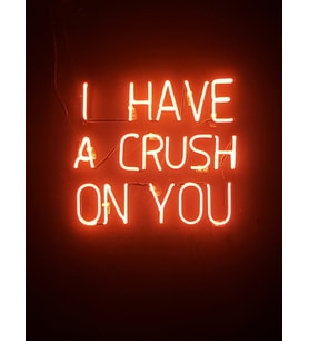 "I Have A Crush On You Neon Yazılı Mdf Tablo - Çerçevesiz Turuncu Işıltılı Duvar Dekoru"