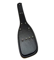 Fantezi Siyah Deri Şaplak + Erotik Masaj Yağı(Fantasy Black Leather Spanking + Erotic Massage Oil)