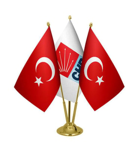 Masa Üstü CHP Bayrağı Türk Bayrağı Üçlü Pirinç Direk Masa Bayrak Seti
