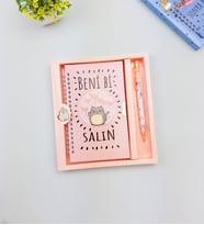 Sevimli Desenli Kilitli Defter ve Kalem Seti (Krem)