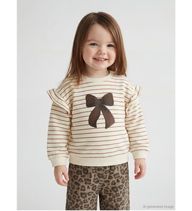 LCW baby Ekru Bisiklet Yaka Baskılı Kız Bebek Sweatshirt