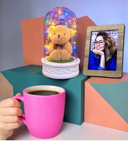 Pembe Kupa Bardak, Renkli Işıklı Fanus ve Fotoğraf Premium Hediye Set (Model 4)