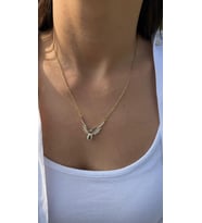 Taşlı Kanat Uçlu Kolye