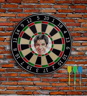 BK Gift Kişiye Özel Karikatürlü Eğlenceli 40cm Dart Oyun Seti