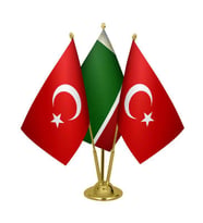 Masa Üstü Çeçenistan Bayrağı Türk Bayrağı Üçlü Pirinç Direk Masa Bayrak Seti