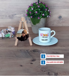 Biyoloji Öğretmeni Türk Kahvesi Fincanı Ahşap Altlıklı ve Fotoğraflı Ahşap Anahtarlık Hediye (Model 2)