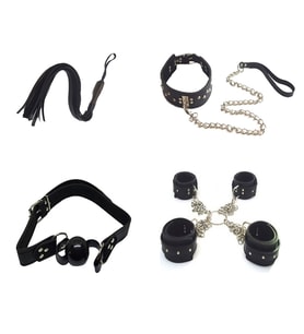 Siyah Fantezi Boyun Tasması El Ayak Kelepçe Kırbaç Ağız Topu + Erotik Masaj Yağı(Black Fantasy Neck Collars Hand Foot Handcuffs Whip Mouth Ball + Erotic Massage Oil)