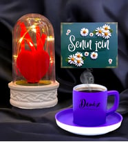 İsimli Mor Renkli Kahve Fincanı ve Led Işıklı Tasarım Fanus ve  Kişiye Özel Hediye Seti (Model 6)