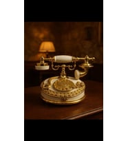 GİZLİ BÖLMELİ TELEFONLU MÜZİK ÇALAR BEYAZ