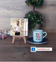 Öğretmene Hediye Fotoğraflı Dekoratif Taş, Ahşap Altlıklı Türk Kahvesi Fincanı Hediye (Model 4)
