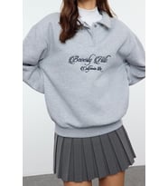 Oversize Gömlek Yaka Düşük Kol Uzun Gömlek Yaka Nakışlı Fit Kalın İçi Polarlı Örme Sweatshirt