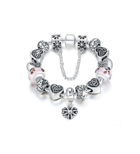 Yeni Collection Charm Bileklik, Ahşap Kutu İçerisinde