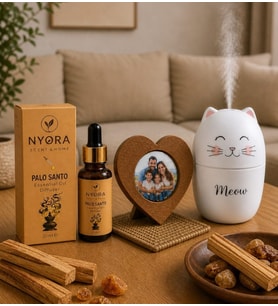 Kişiye Özel Meow Yazılı H2O Ultrasonik Hava Nemlendirici Cihaz Kalp Çerçeve ve Palo Santo 20 Ml Ortam Kokusu