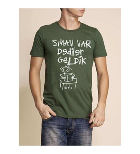 Tshirthane Sınav var  O Yaka Yeşil Komik Baskılı Erkek Dar Kesim Slim Fit t-shirt