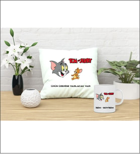 Kişiye Özel Tom and Jerry Tasarımlı Yastık ve Kupa Bardak